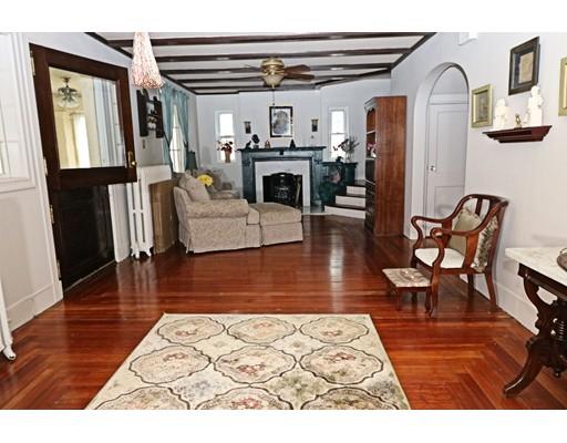 214 Court Road Winthrop, MA 02152 - Photo 5 of 19 Gallery Image 5