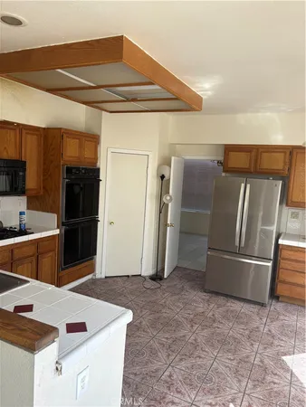 $3,850 | 12212 Amber Hill Trail, Moreno Valley, CA 92557