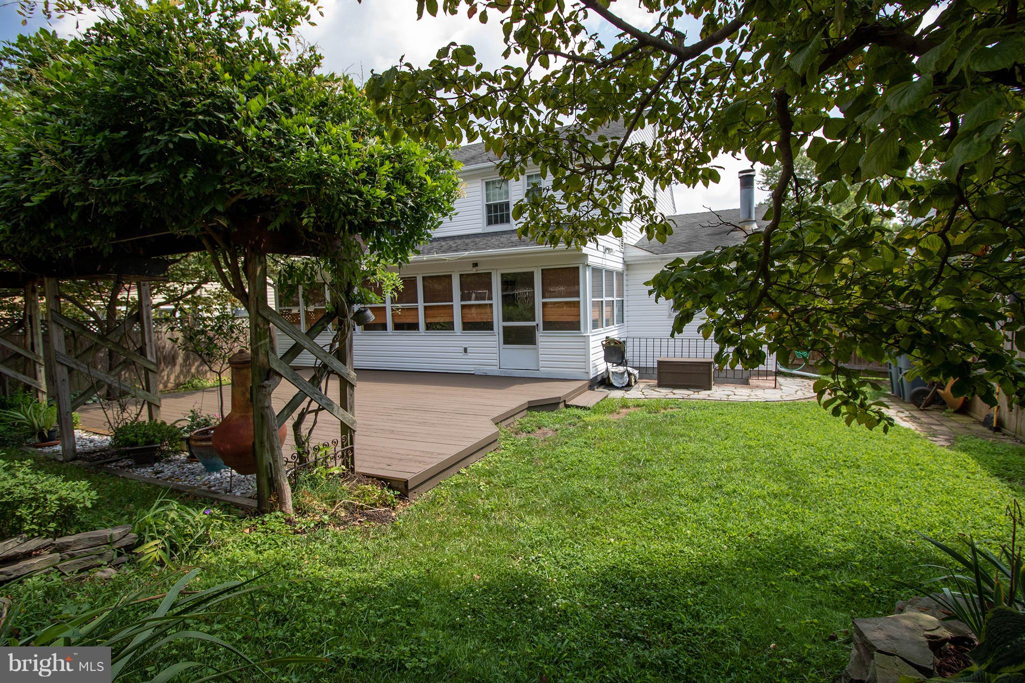 9420 Oak White Road Baltimore, MD 21236 - Photo 26 of 30 Exterior (Rear)