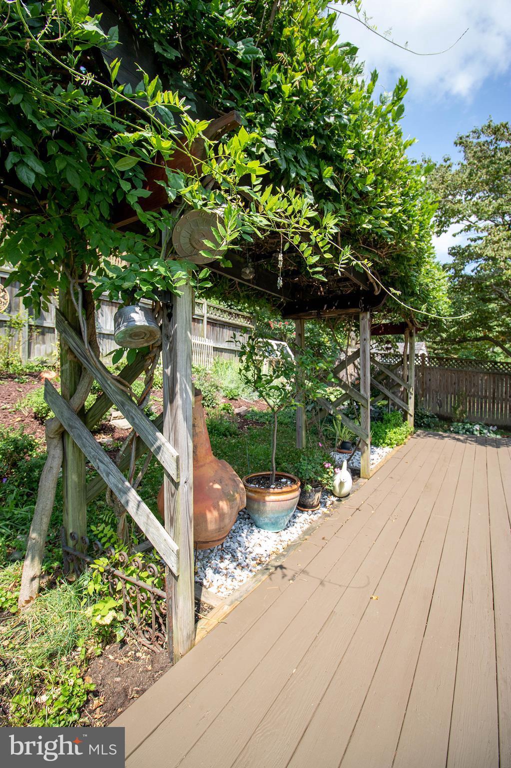 9420 Oak White Road Baltimore, MD 21236 - Photo 27 of 30 Exterior (Rear)