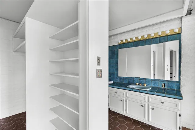 $1,599,000 | 10497 Crystal Drive, Wallace, CA 95254