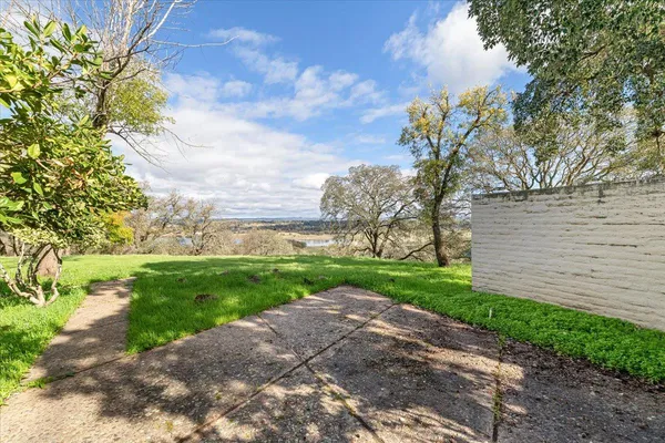 $1,499,000 | 10497 Crystal Drive, Wallace, CA 95254