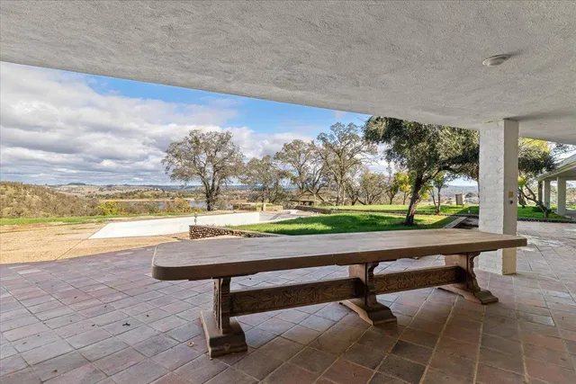 $1,599,000 | 10497 Crystal Drive, Wallace, CA 95254