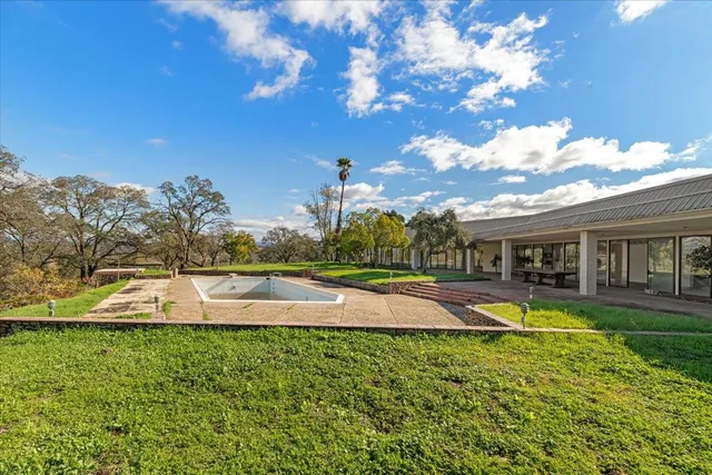 $1,599,000 | 10497 Crystal Drive, Wallace, CA 95254