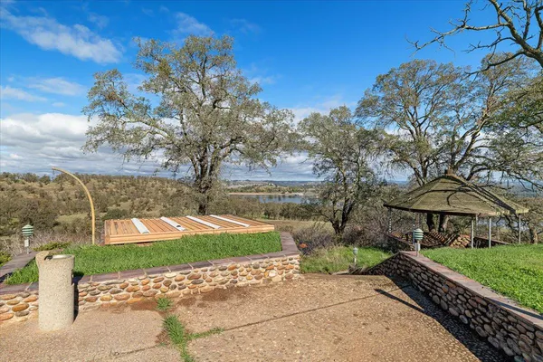 $1,499,000 | 10497 Crystal Drive, Wallace, CA 95254