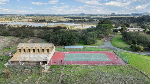 $1,599,000 | 10497 Crystal Drive, Wallace, CA 95254