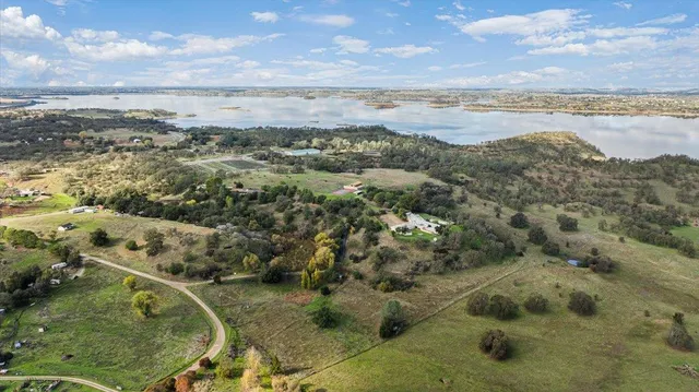 $1,599,000 | 10497 Crystal Drive, Wallace, CA 95254
