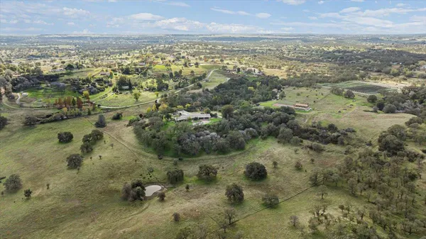 $1,499,000 | 10497 Crystal Drive, Wallace, CA 95254