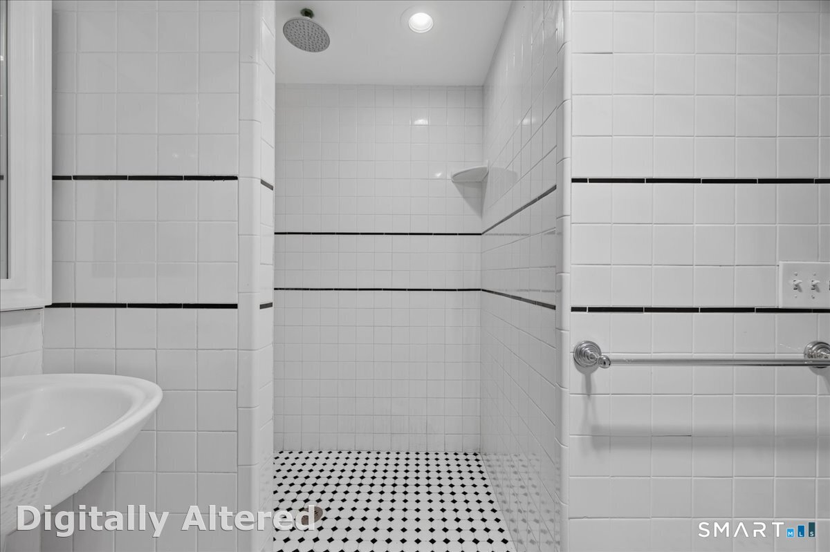 608 Shennecossett Road, Unit C101 Groton, CT 06340 - Photo 27 of 35 Gallery Image 27