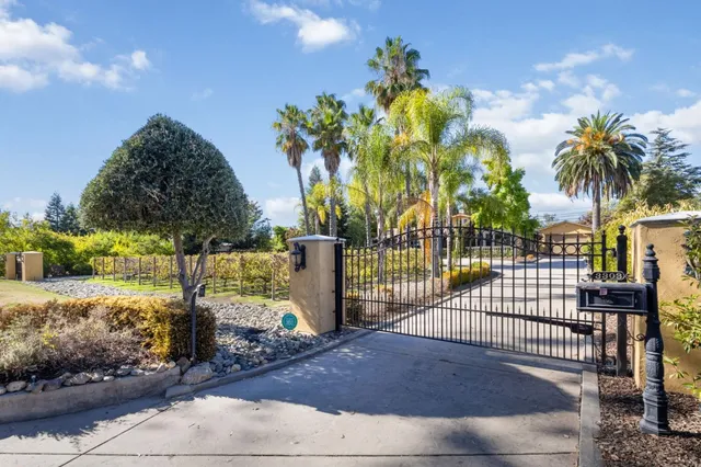 $999,000 | 3303 Pope Avenue, Sacramento, CA 95821