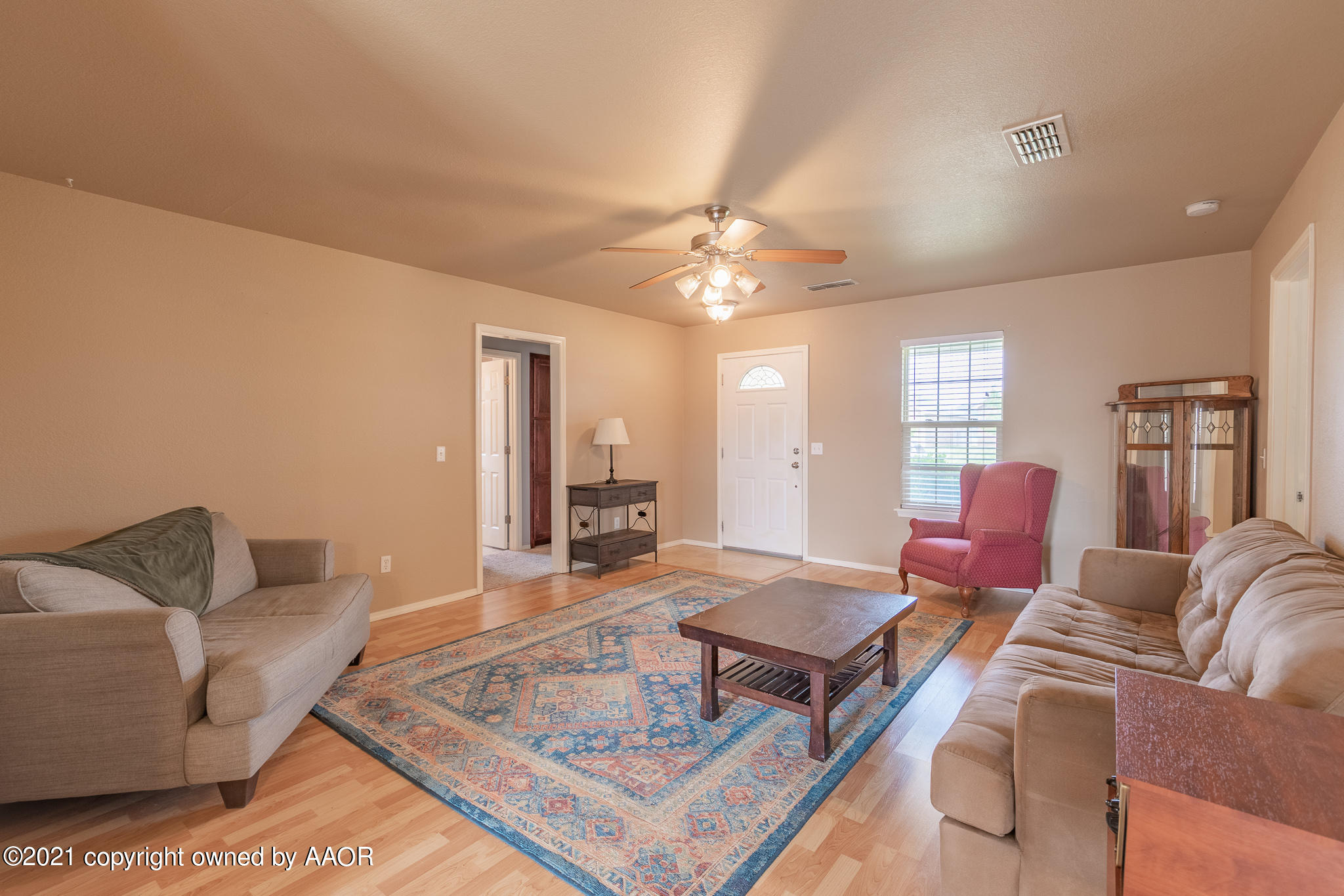 4411 South Williams Street Amarillo, TX 79118 - Photo 7 of 28 living room 2