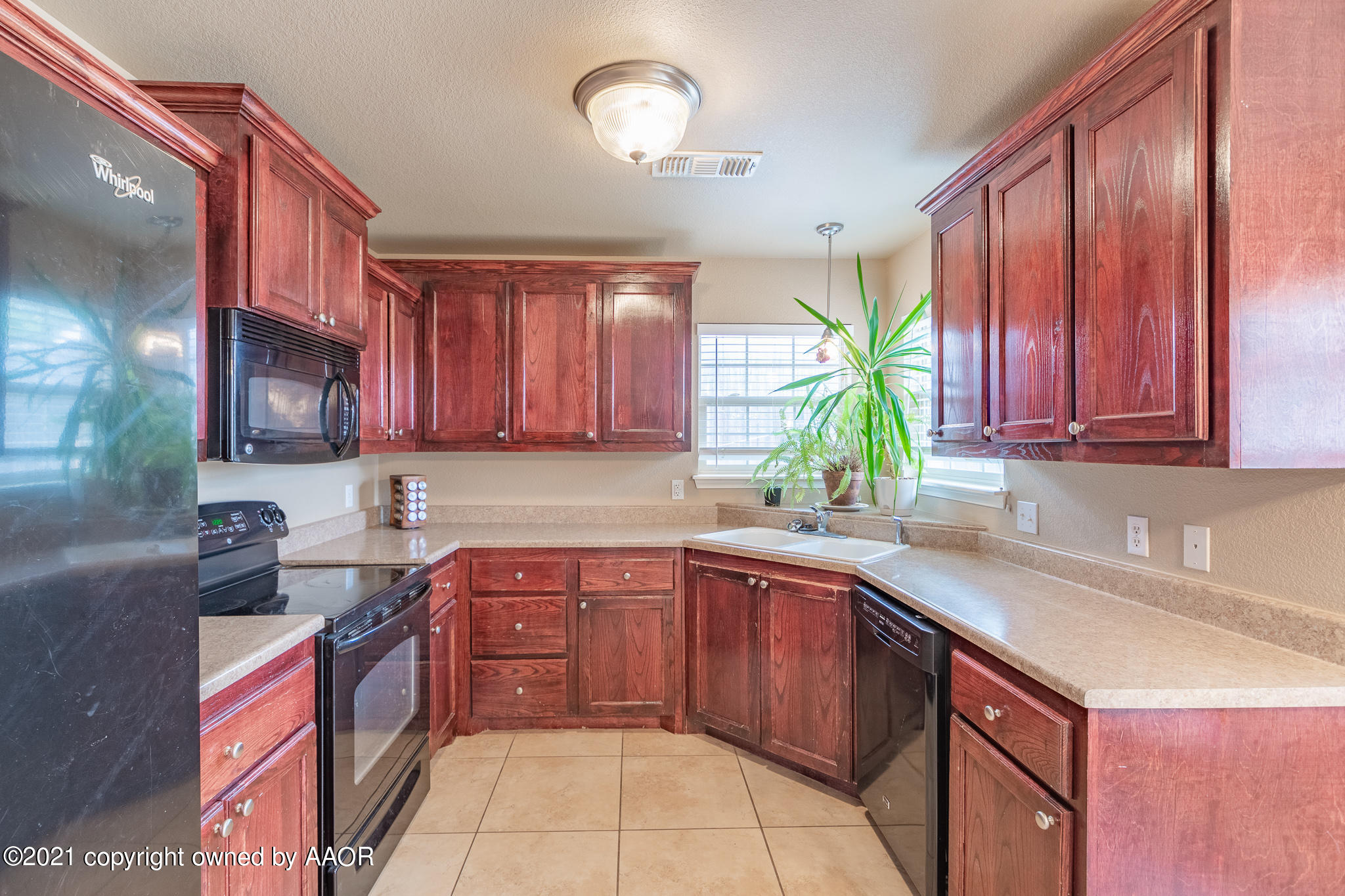 4411 South Williams Street Amarillo, TX 79118 - Photo 8 of 28 kitchen 1