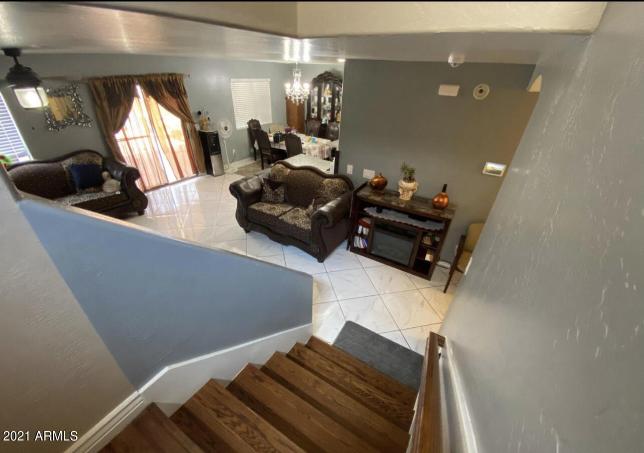 3310 West Fraktur Road Phoenix, AZ 85041 - Photo 8 of 17 8