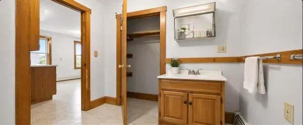 $2,100 | 11 Powers Avenue, Unit 3, Taunton, MA 02780