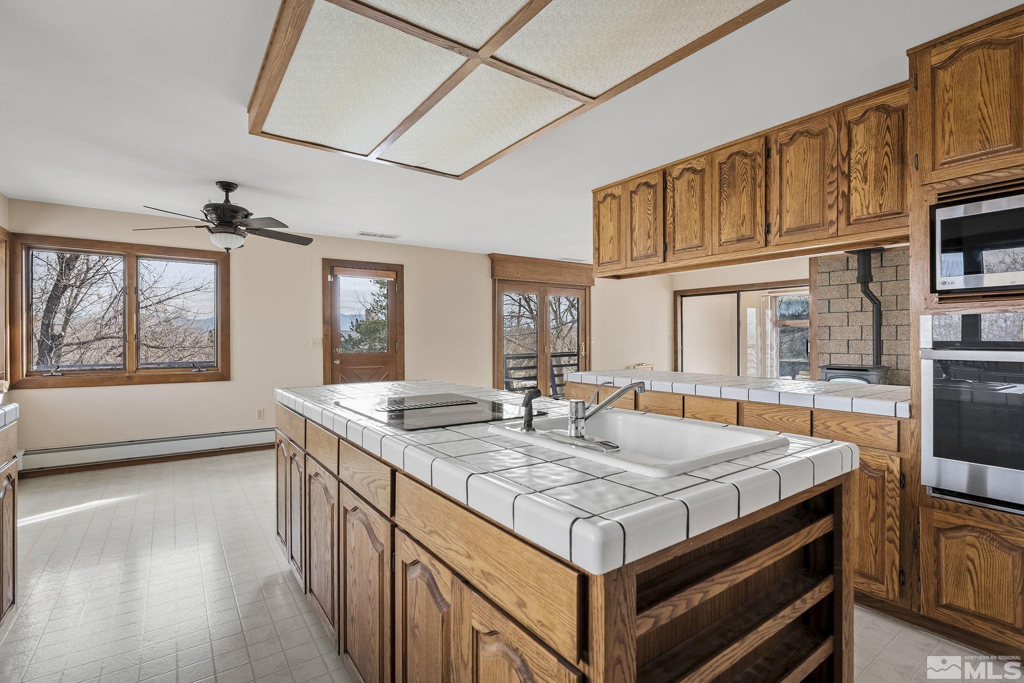 11205 Vincent Lane Reno, NV 89511 - Photo 11 of 38 Photo 11