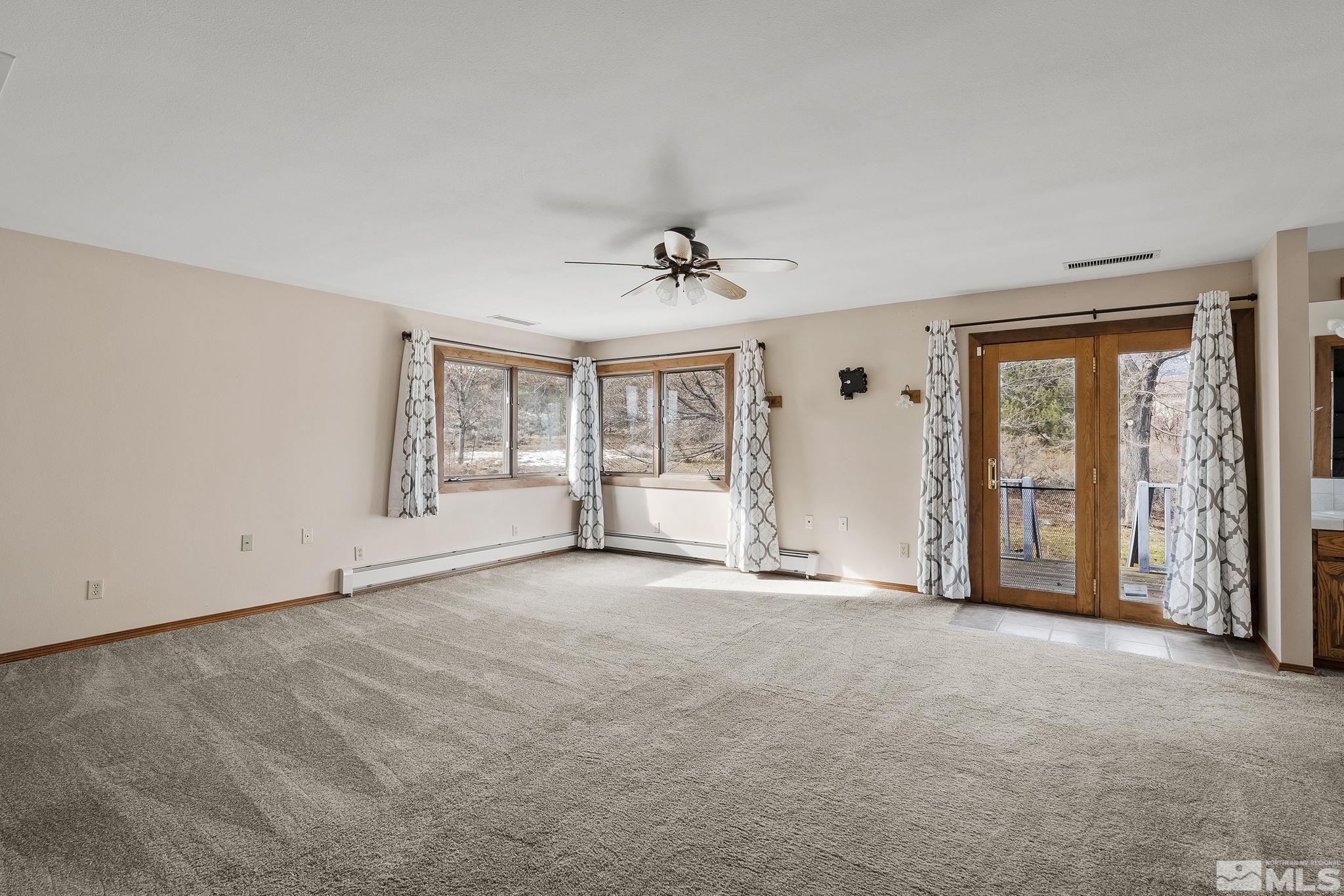 11205 Vincent Lane Reno, NV 89511 - Photo 7 of 38 Photo 7