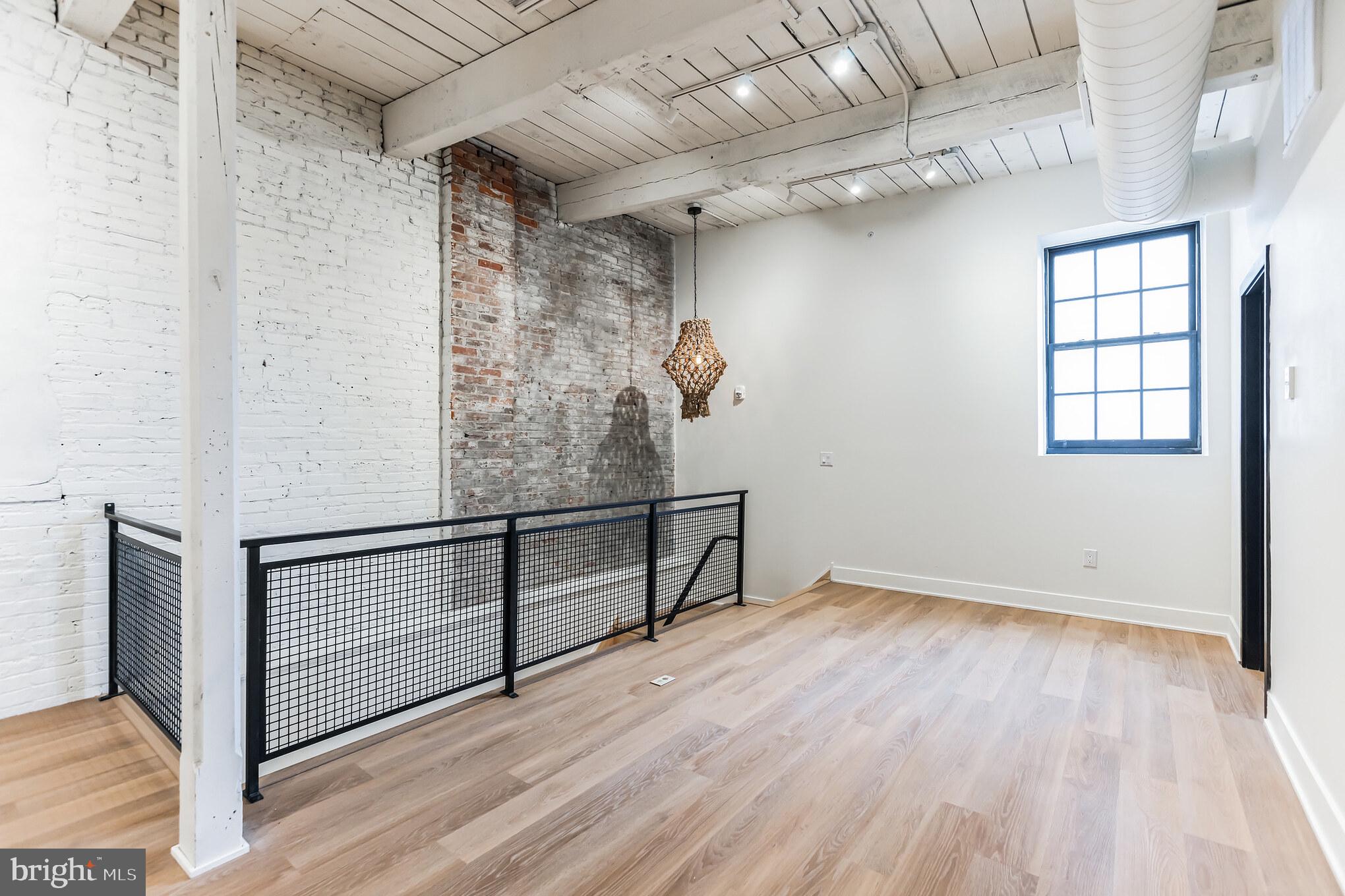 1233 Hamilton Street, Unit 2 Philadelphia, PA 19123 - Photo 11 of 18