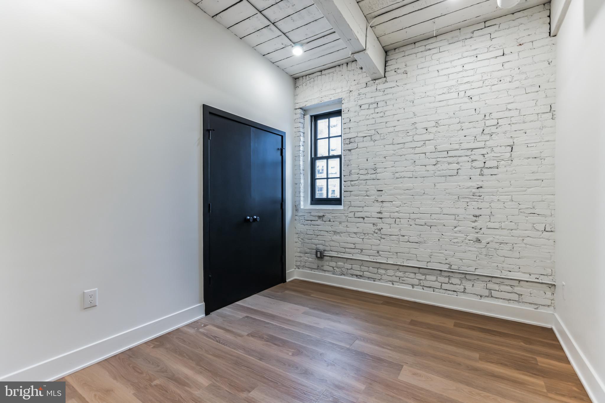 1233 Hamilton Street, Unit 2 Philadelphia, PA 19123 - Photo 15 of 18