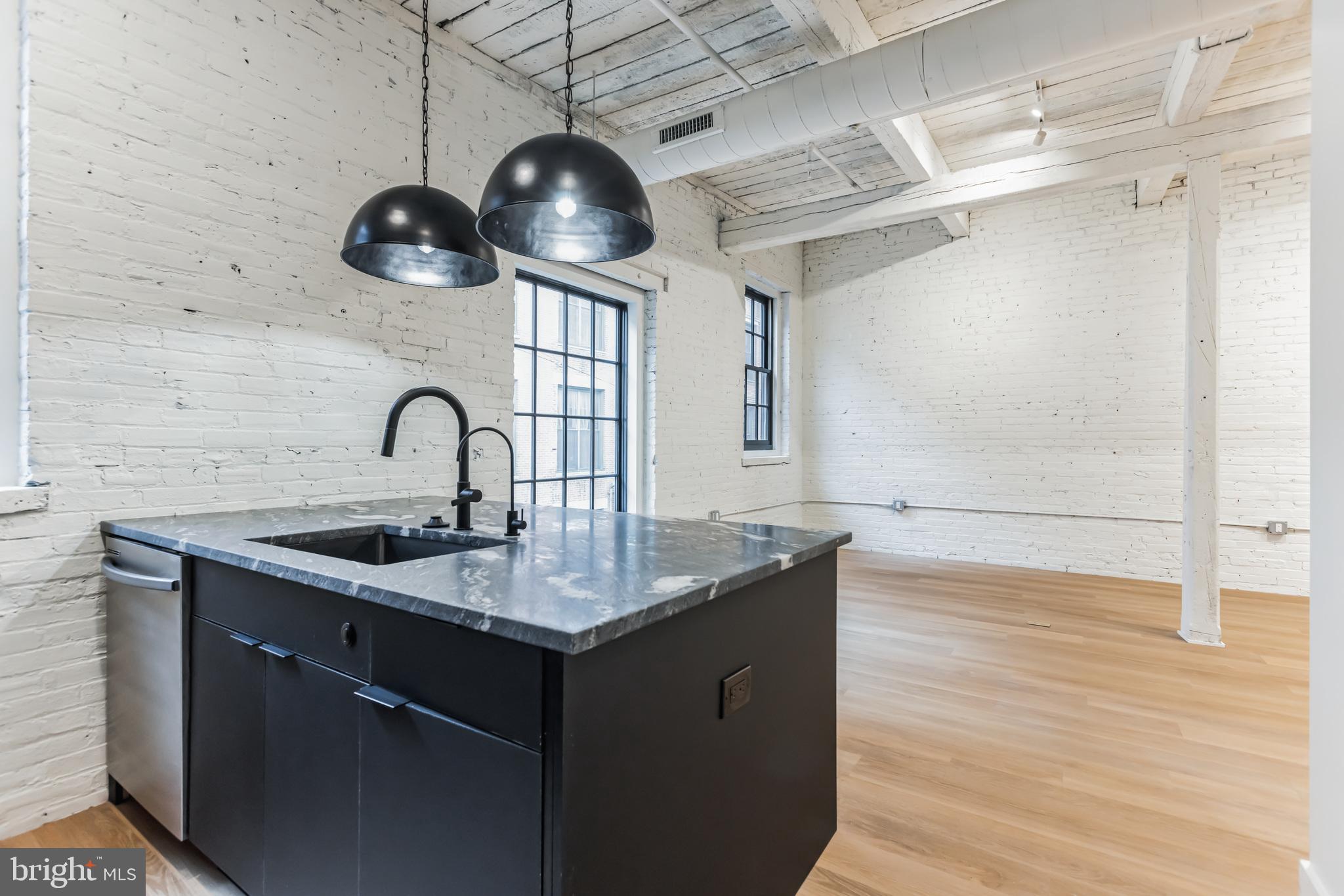 1233 Hamilton Street, Unit 2 Philadelphia, PA 19123 - Photo 7 of 18