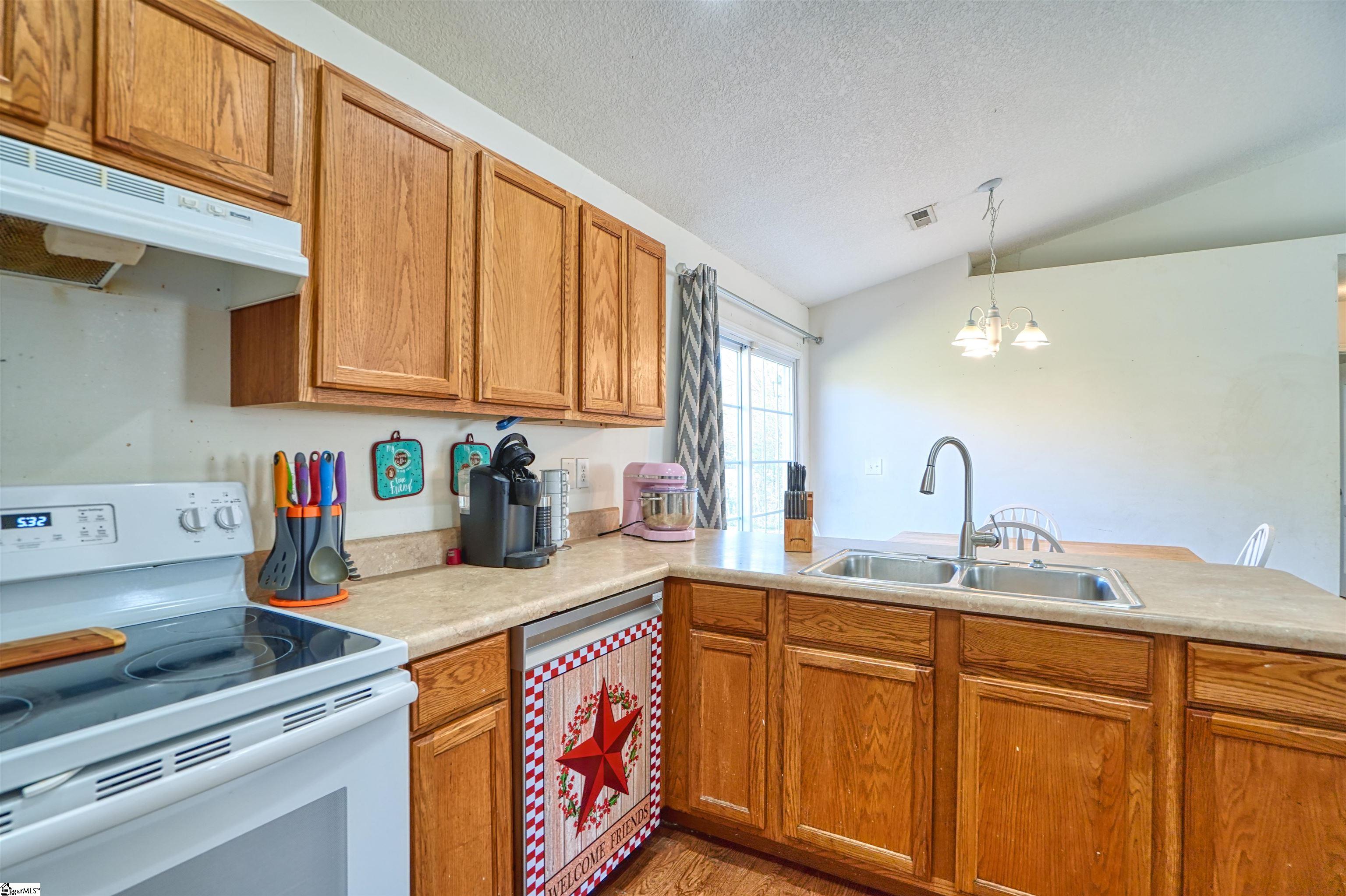 103 Anchor Road Greenville, SC 29617 - Photo 5 of 21 Gallery Image 5