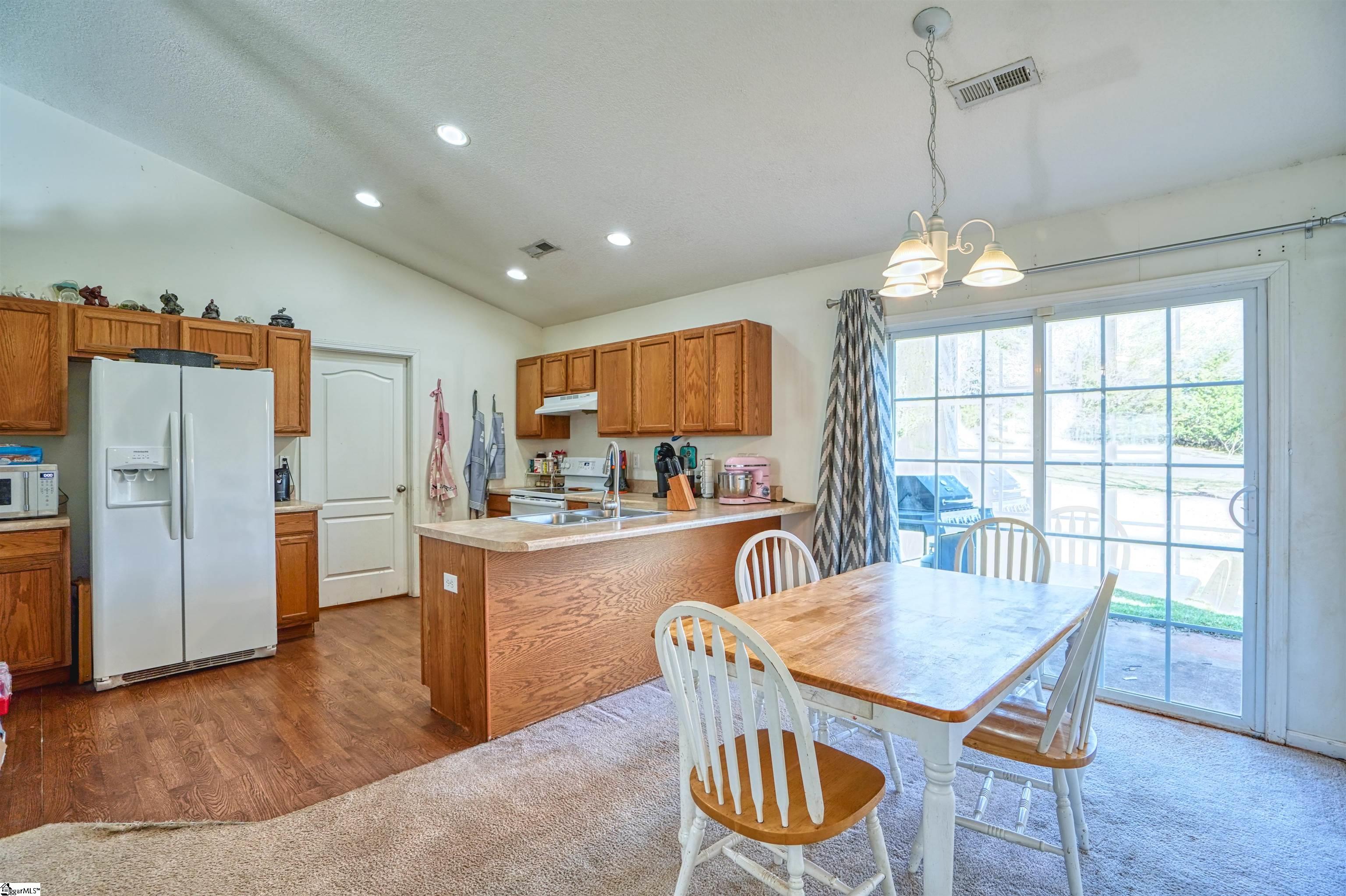 103 Anchor Road Greenville, SC 29617 - Photo 6 of 21 Gallery Image 6