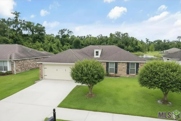 $270,000 | 950 Huey Andrew Avenue, Gonzales, LA 70737