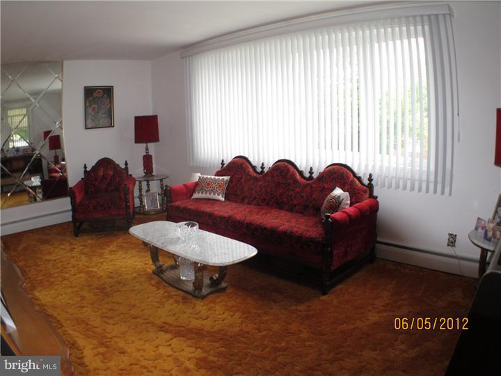 8520 Rising Sun Avenue Philadelphia, PA 19111 - Photo 3 of 19 Gallery Image 3