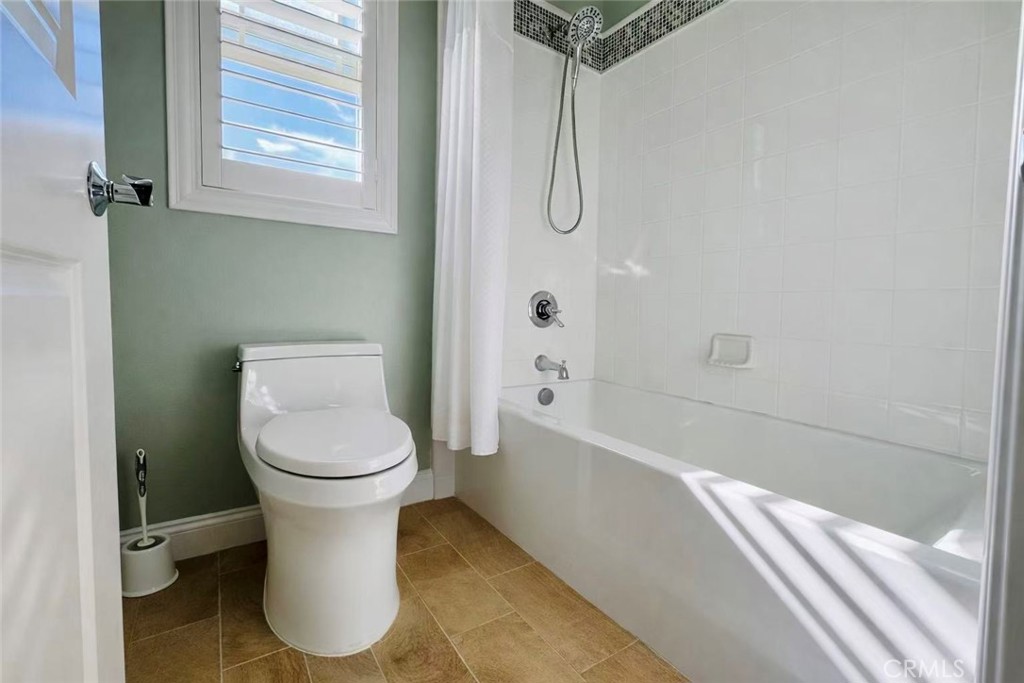 123 Willowbend Irvine, CA 92612 - Photo 16 of 27