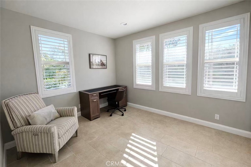 123 Willowbend Irvine, CA 92612 - Photo 17 of 27