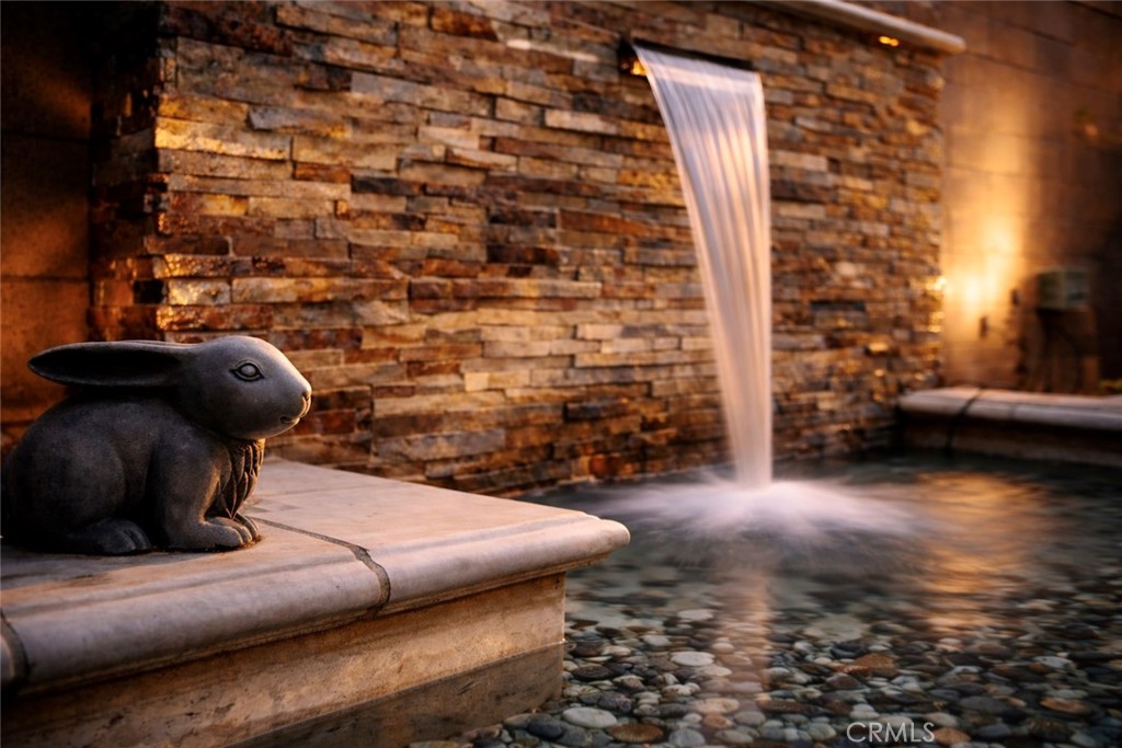 123 Willowbend Irvine, CA 92612 - Photo 21 of 27 backyard