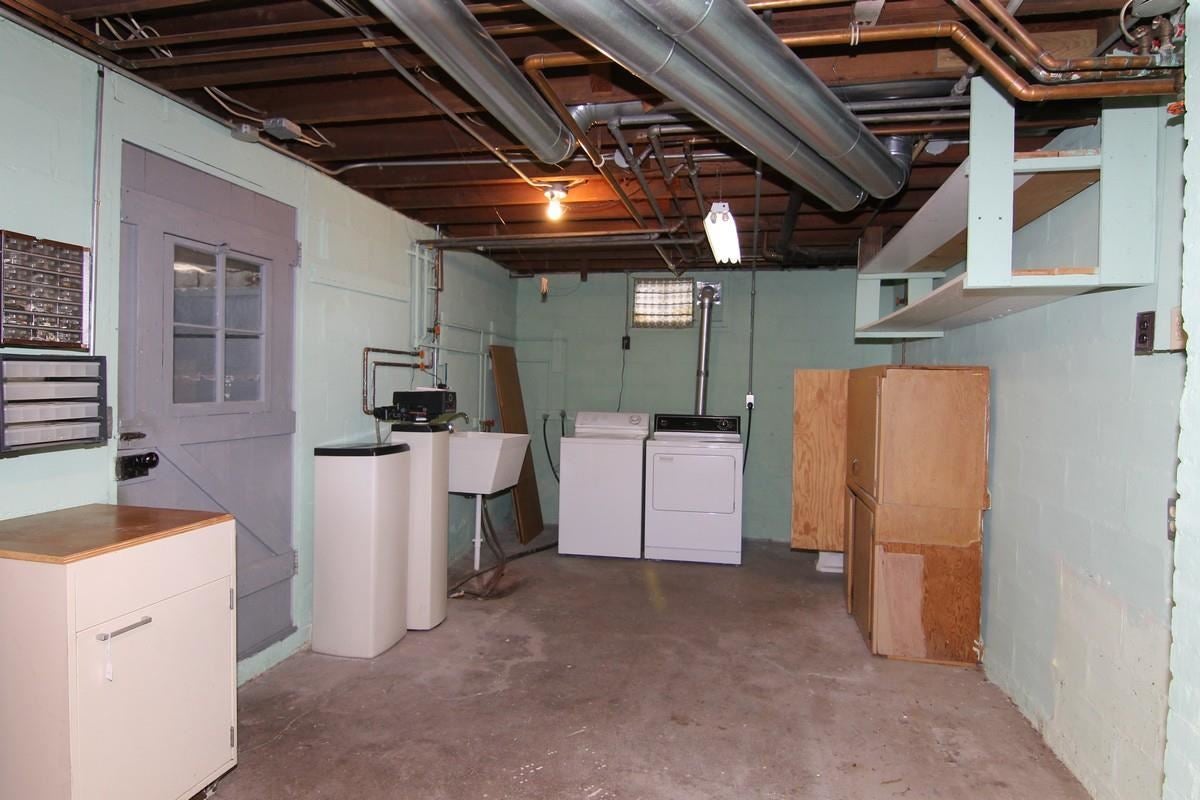 1203 Rochester Avenue Iowa City, IA 52245 - Photo 27 of 33 Gallery Image 27