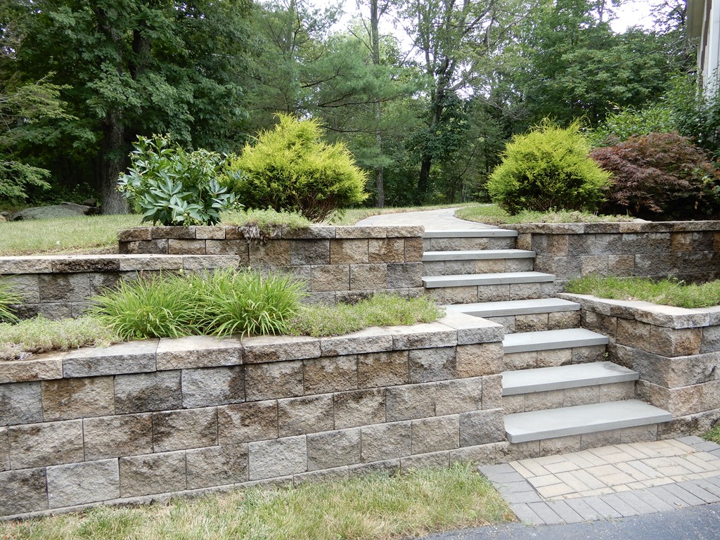 82 Town Farm Road Brookfield, MA 01506 - Photo 2 of 28