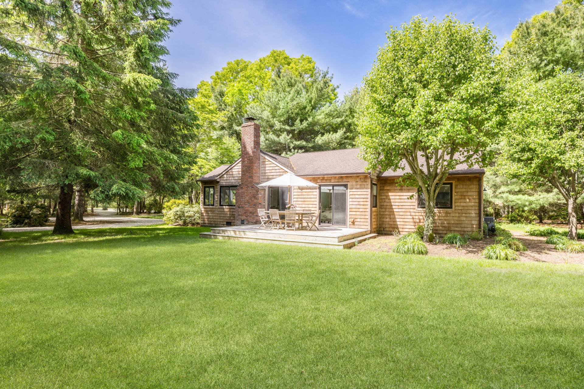 60 Northwest Landing Road East Hampton, NY 11937 - Photo 3 of 35