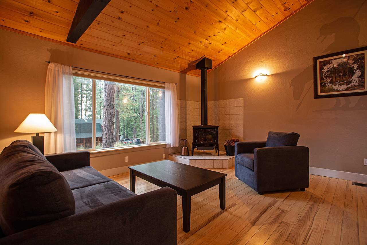 10431 Golden Pine Road Truckee, CA 96161 - Photo 6 of 21 Gallery Image 6