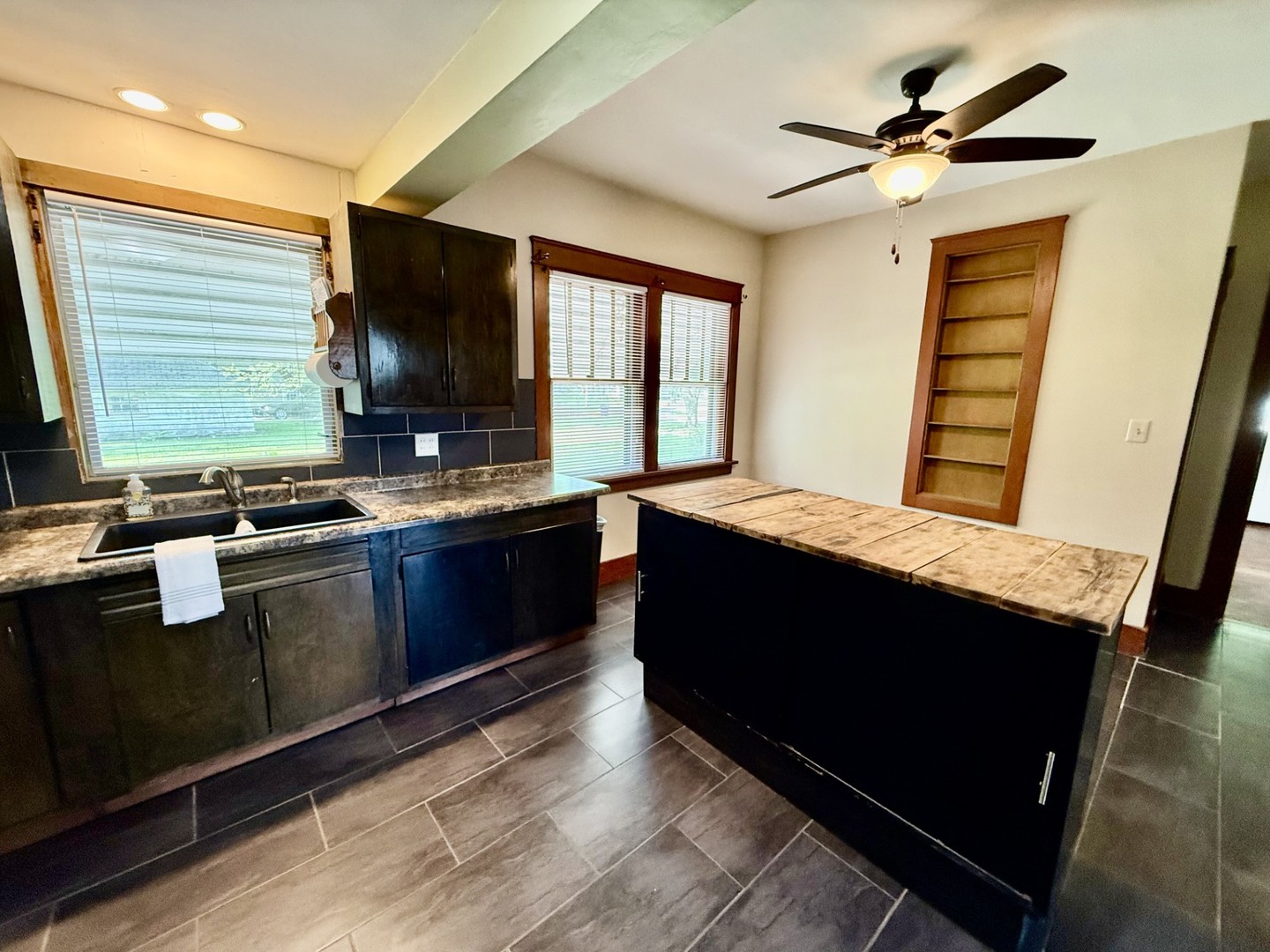 415 Southwest 4th Avenue Galva, IL 61434 - Photo 19 of 41