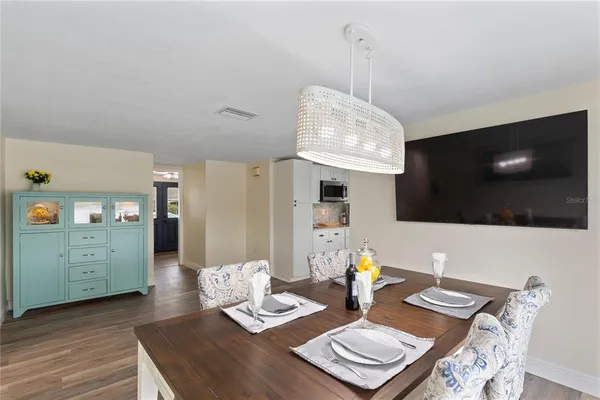 $349,900 | 3409 Springfield Drive, Holiday, FL 34691