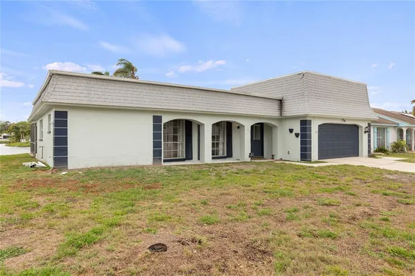 $349,900 | 3409 Springfield Drive, Holiday, FL 34691