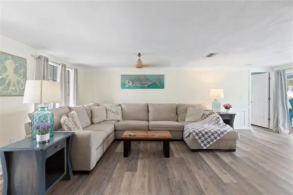 $349,900 | 3409 Springfield Drive, Holiday, FL 34691