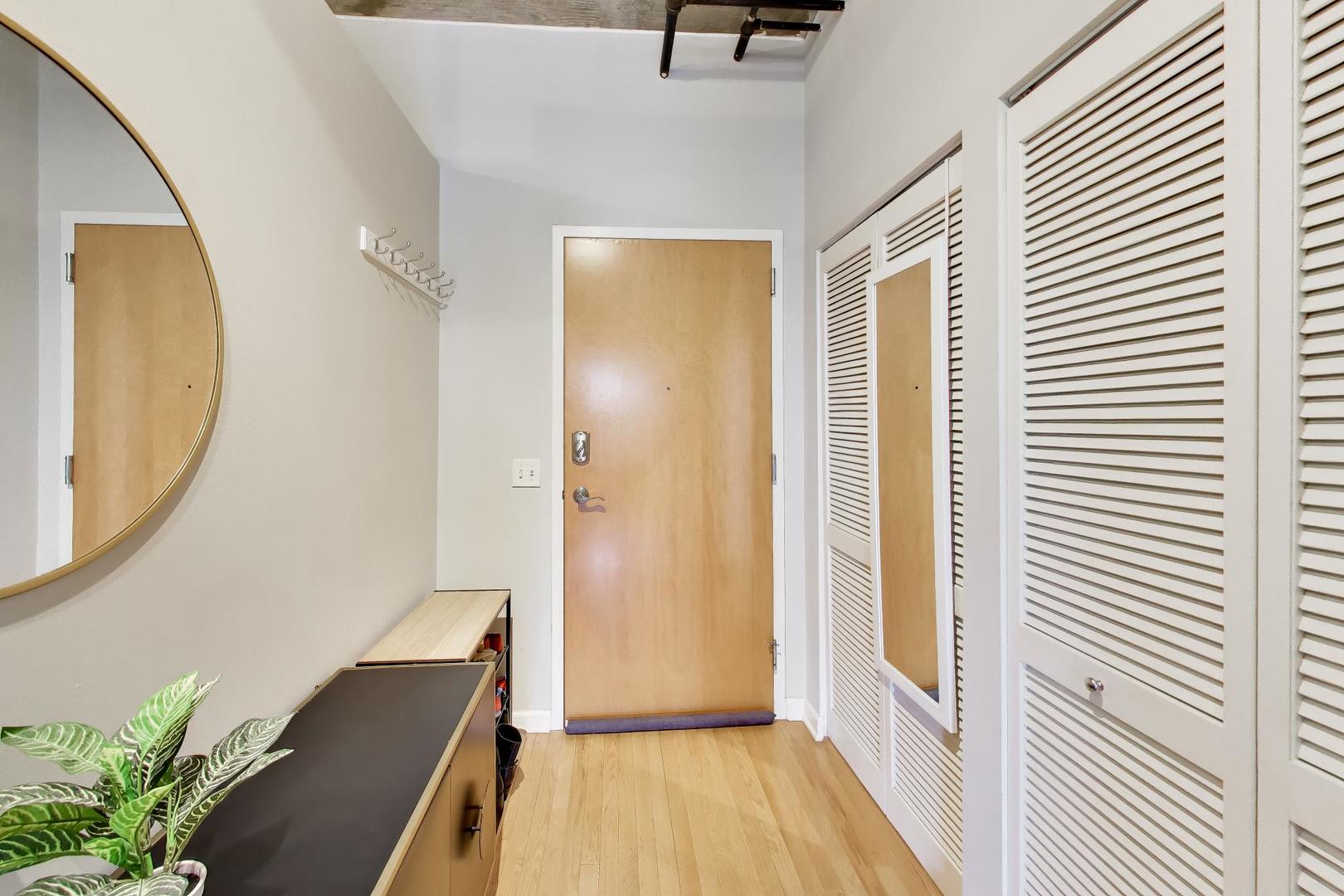 111 South Morgan Street, Unit 620 Chicago, IL 60607 - Photo 9 of 33