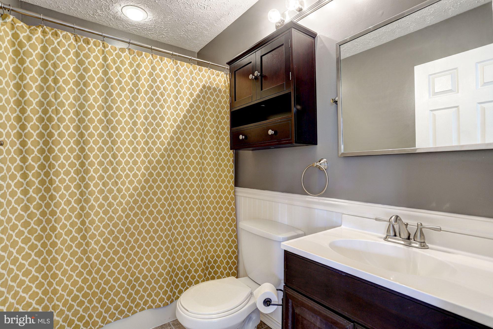 33 Bridle Lane, Unit 65 Nottingham, MD 21236 - Photo 16 of 19 Bath