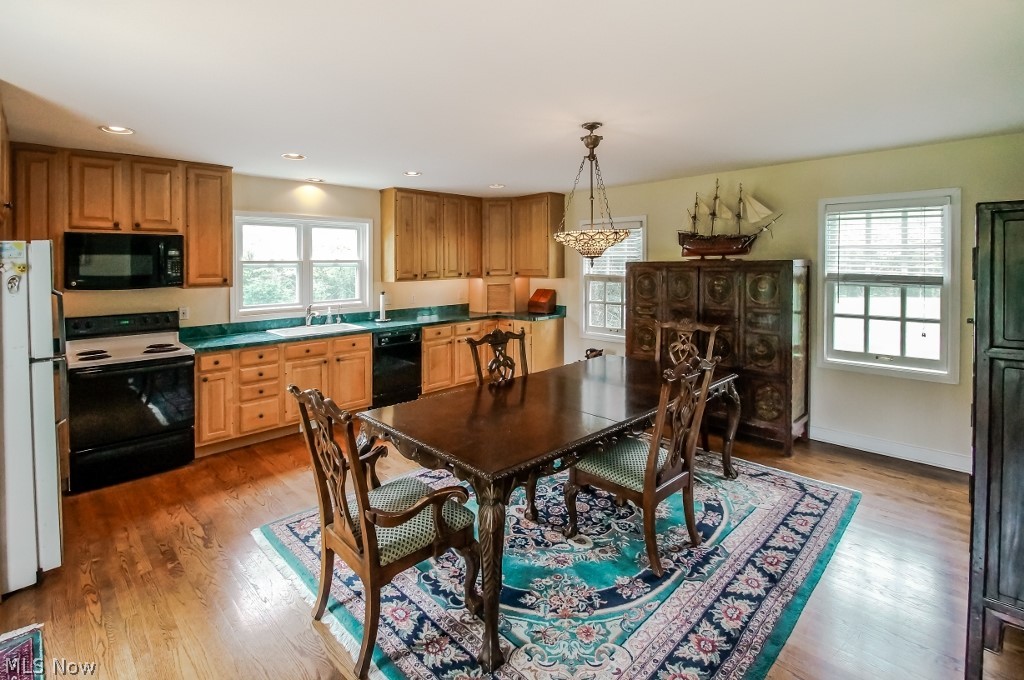 15075 Russell Road Chagrin Falls, OH 44022 - Photo 5 of 25 Gallery Image 5