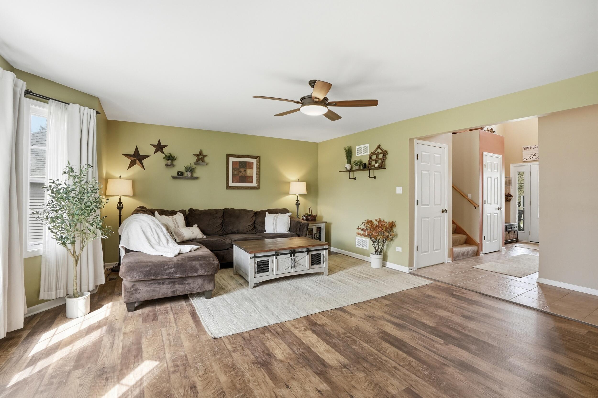 2219 Forest View Lane Lowell, IN 46356 - Photo 8 of 37 2500x1666