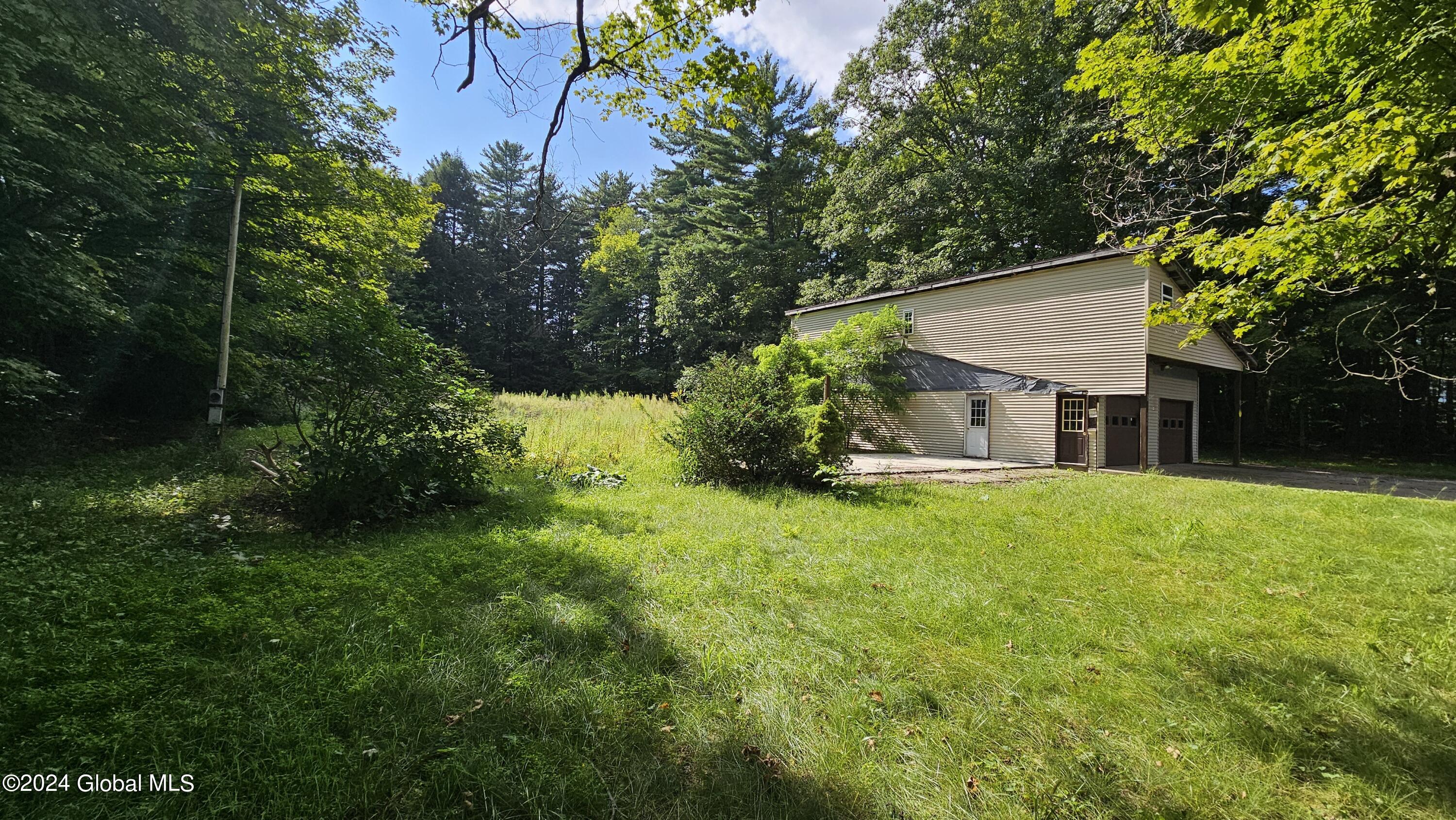 140 Mc Kay Road Amsterdam, NY 12010 - Photo 2 of 4 20240823_155008