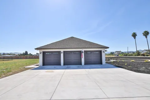 $2,198,000 | 920 East Middle Avenue, San Martin, CA 95046