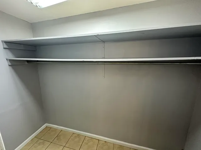 $1,600 | 4024 North Monroe Street, Tallahassee, FL 32303