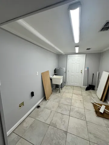 $1,600 | 4024 North Monroe Street, Tallahassee, FL 32303