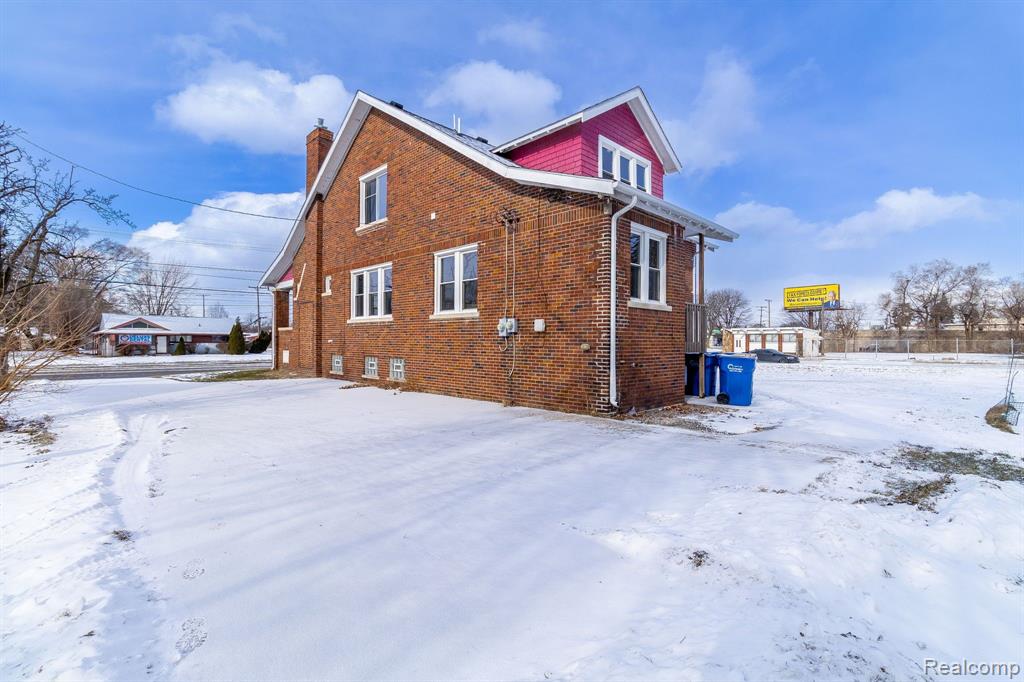 21770 Ryan (upper Unit) Road Warren, MI 48091 - Photo 9 of 28