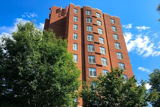 $1,450 | 4300 North Carlin Springs Road, Arlington, VA 22203