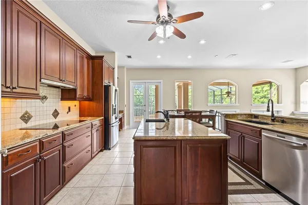 $1,200,000 | 5232 Hillview Lane, Orlando, FL 32819