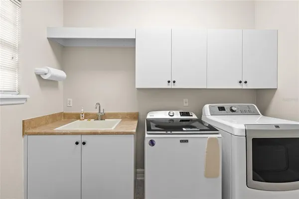 $1,200,000 | 5232 Hillview Lane, Orlando, FL 32819